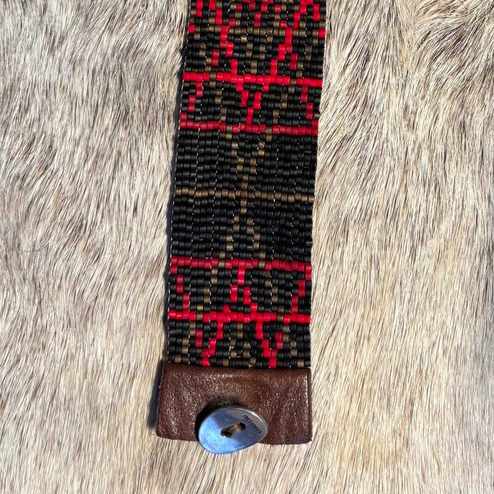 Chan Luu Beaded Leather Black / Red / Gold Bracelet